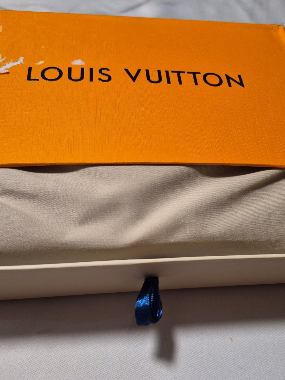 Louis Vuitton Brown Monogram Crossbody with Gold Chain and Red Trim - Picture 7 of 7